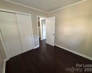 124 Roxie Lane - Photo Thumbnail 11