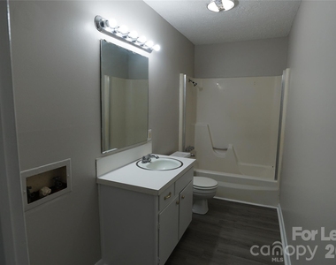 646 3rd Street Se - Photo Thumbnail 6