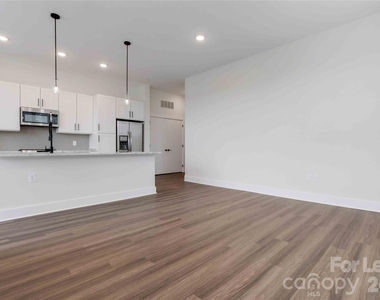 11936 N Community House Road - Photo Thumbnail 28