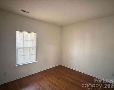 7033 Somerset Springs Drive - Photo Thumbnail 9
