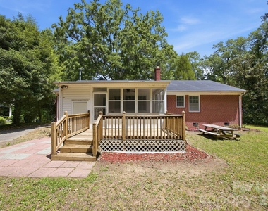 631 Townsend Avenue - Photo Thumbnail 28
