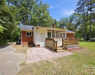 631 Townsend Avenue - Photo Thumbnail 29