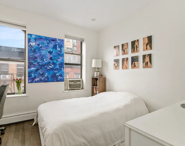 Stanton Street - Photo Thumbnail 1