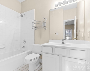 958 W 1st Street - Photo Thumbnail 16