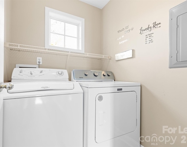 958 W 1st Street - Photo Thumbnail 17