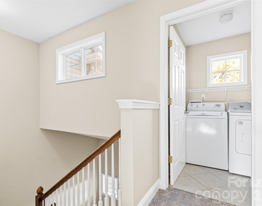 958 W 1st Street - Photo Thumbnail 22