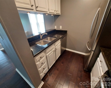 226 Queens Road - Photo Thumbnail 9