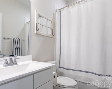 3023 Salix Bend Drive - Photo Thumbnail 11