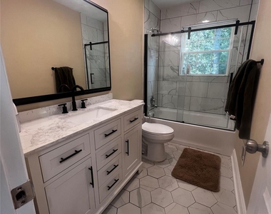 3520 Sargeant Drive - Photo Thumbnail 15