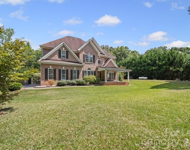 7107 Nesbit Road - Photo Thumbnail 2
