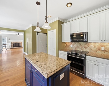 7107 Nesbit Road - Photo Thumbnail 17