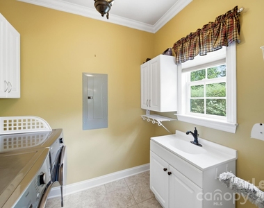 7107 Nesbit Road - Photo Thumbnail 20