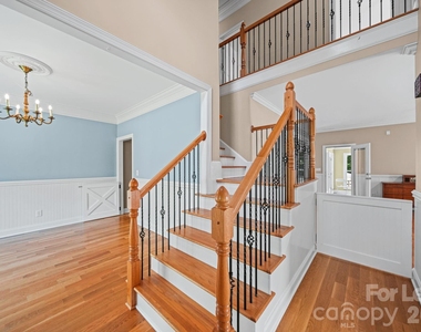 7107 Nesbit Road - Photo Thumbnail 7