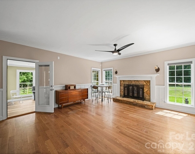 7107 Nesbit Road - Photo Thumbnail 12