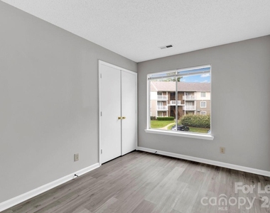 9531 University Terrace Drive - Photo Thumbnail 6