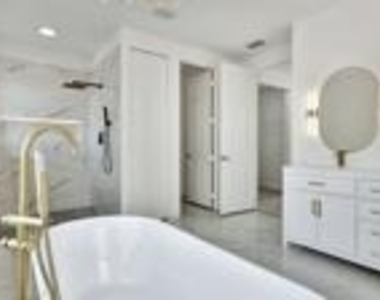 9334 Madewood Court - Photo Thumbnail 8
