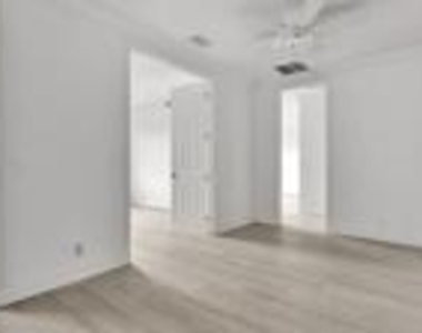 9334 Madewood Court - Photo Thumbnail 15