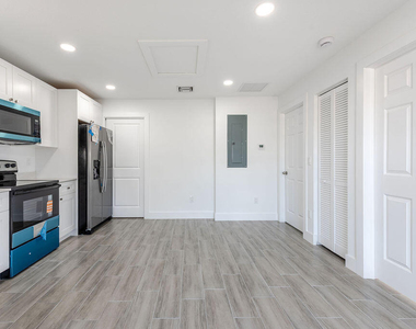 4959 Se Primrose Way - Photo Thumbnail 5