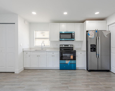 4959 Se Primrose Way - Photo Thumbnail 3