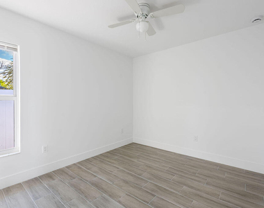 4959 Se Primrose Way - Photo Thumbnail 13