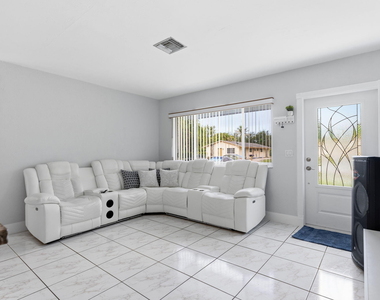 6273 Sw 25th Street - Photo Thumbnail 2