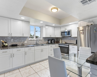 6273 Sw 25th Street - Photo Thumbnail 5