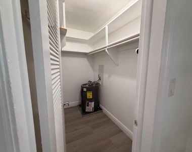 3226 Ne 12th Street - Photo Thumbnail 12