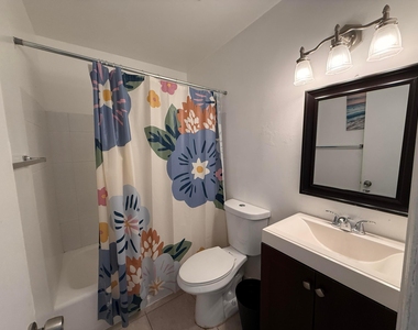 3226 Ne 12th Street - Photo Thumbnail 11