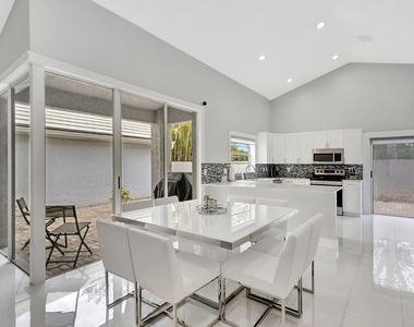 7 Wyndham Lane - Photo Thumbnail 13
