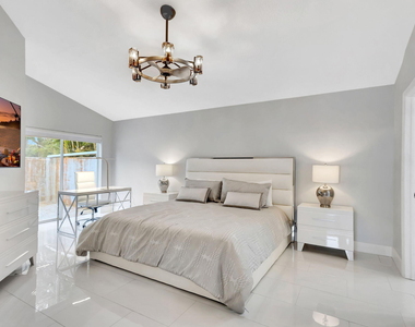 7 Wyndham Lane - Photo Thumbnail 23