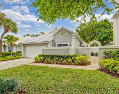 7 Wyndham Lane - Photo Thumbnail 2