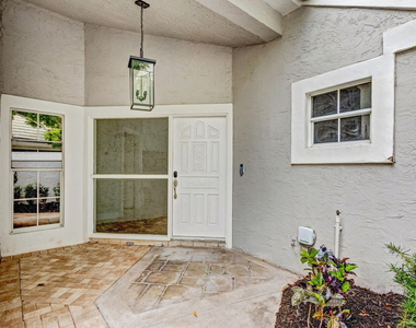 7 Wyndham Lane - Photo Thumbnail 5