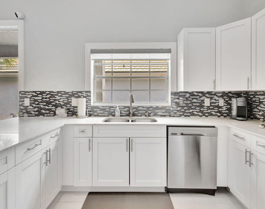 7 Wyndham Lane - Photo Thumbnail 19