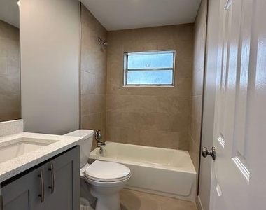 3519 Windsor Avenue - Photo Thumbnail 4