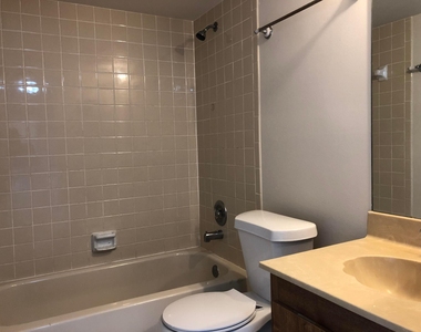 10714 Royal Palm Boulevard - Photo Thumbnail 7