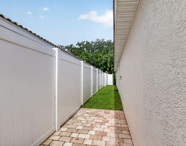 621 Anchor Point - Photo Thumbnail 42