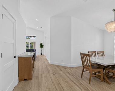 621 Anchor Point - Photo Thumbnail 4