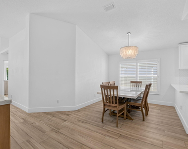 621 Anchor Point - Photo Thumbnail 5