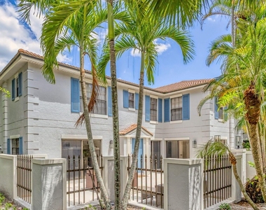 355 Prestwick Circle - Photo Thumbnail 2