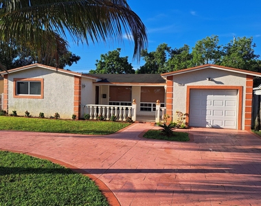 7716 Alhambra Boulevard - Photo Thumbnail 1