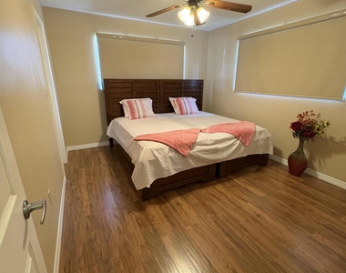 7716 Alhambra Boulevard - Photo Thumbnail 7