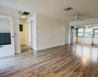 2676 Dudley Drive E - Photo Thumbnail 8