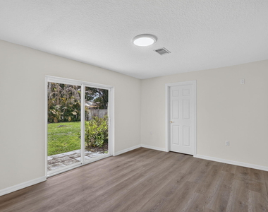 1125 41st Avenue - Photo Thumbnail 21