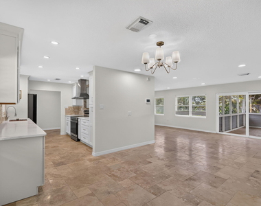 1125 41st Avenue - Photo Thumbnail 13