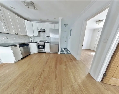 400 East 91st Street - Photo Thumbnail 1