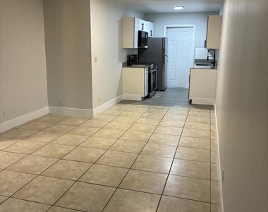 720 Ne 7th Street - Photo Thumbnail 7