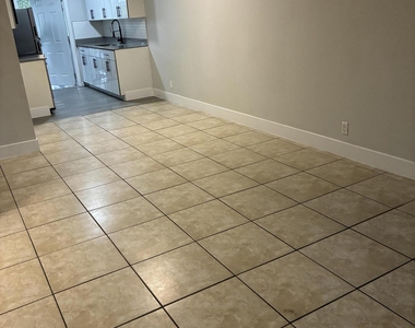 720 Ne 7th Street - Photo Thumbnail 8