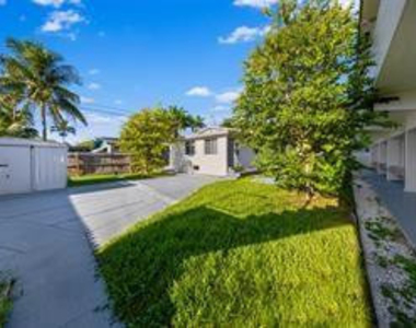 720 Ne 7th Street - Photo Thumbnail 11