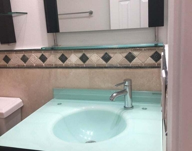 8649 Nw 57th Court - Photo Thumbnail 13