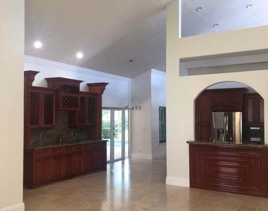 8649 Nw 57th Court - Photo Thumbnail 9